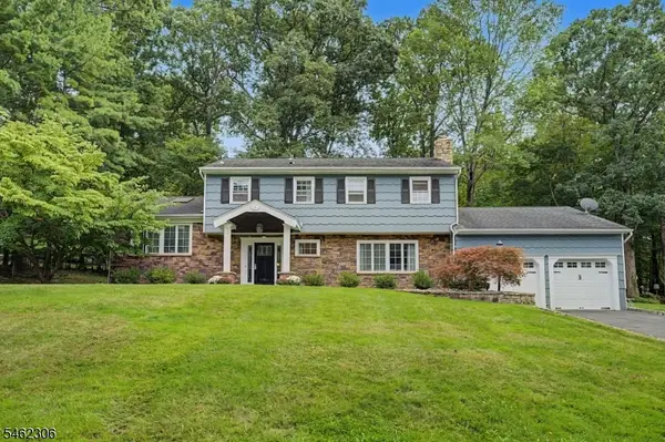 6 Peppermill Ct, Randolph Twp., NJ 07869