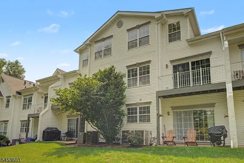 7 Caroline Foster Ct, Morris, NJ 07960 - #2