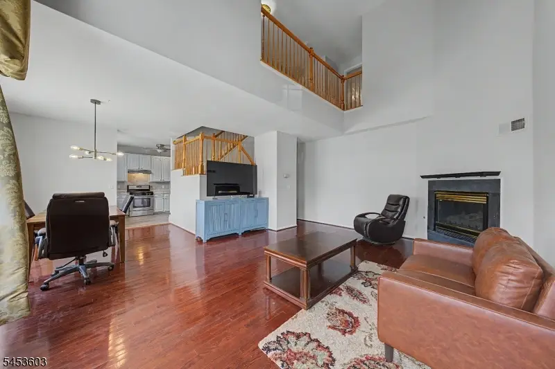 7 Caroline Foster Ct, Morris, NJ 07960 - #3