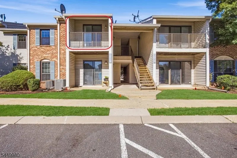 61 Taylor Dr, Franklin Park, NJ 08823 - #2