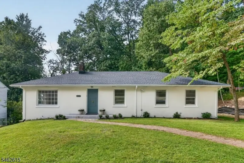 321 Jefferson Ave, North Plainfield, NJ 07060 - #1