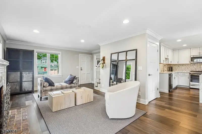 18 Lowell Ave, Summit, NJ 07901 - #3