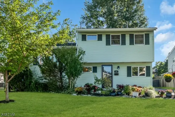 102 Avonridge Rd, Raritan Boro, NJ 08869