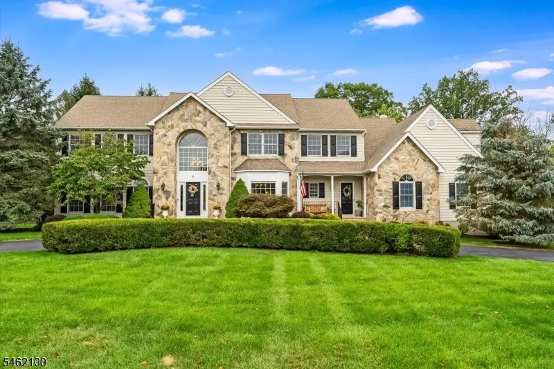 5 Downing Ct, Chester, NJ 07930 - #1