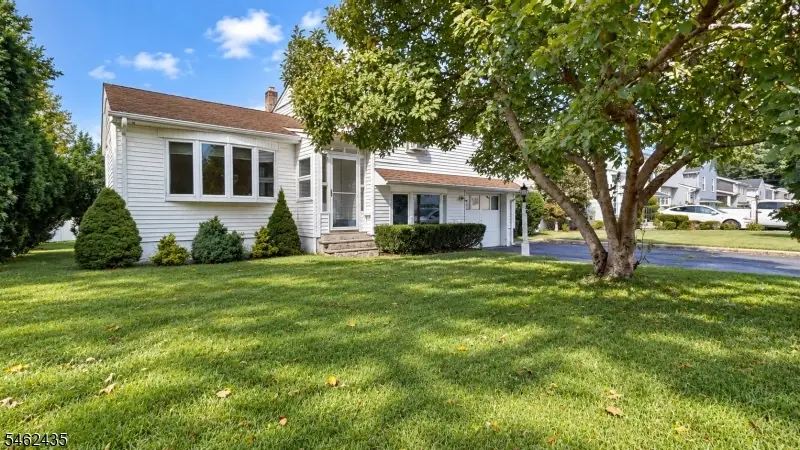 30 Pembrook Dr, Kenilworth, NJ 07033 - #2