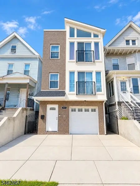 83 Stuyvesant Ave, Newark, NJ 07106 - #1