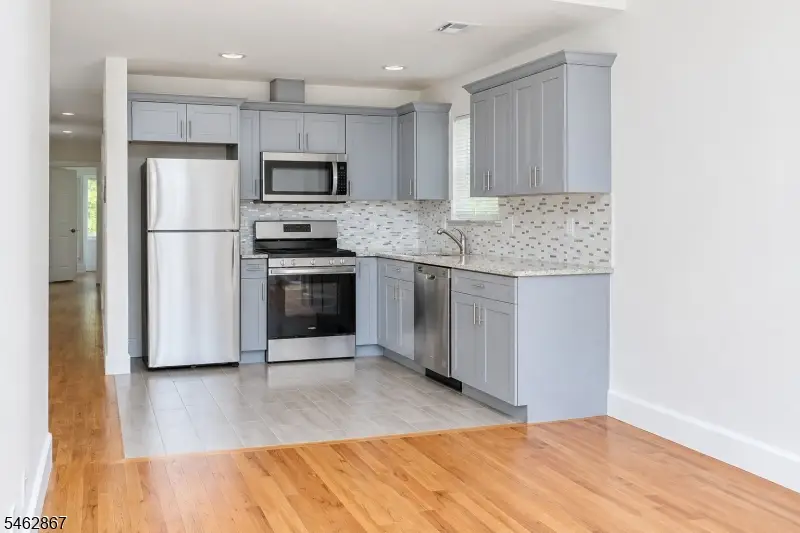 83 Stuyvesant Ave, Newark, NJ 07106 - #2
