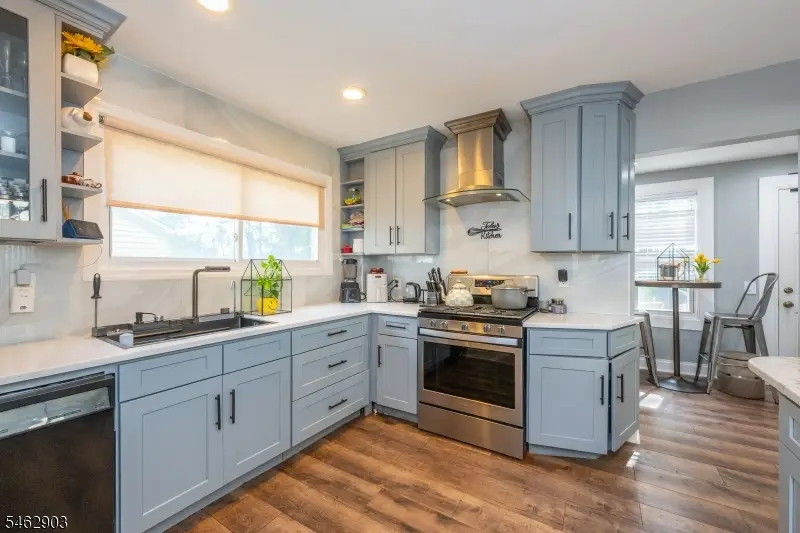 16 Eagle Ter, West Orange, NJ 07052 - #1