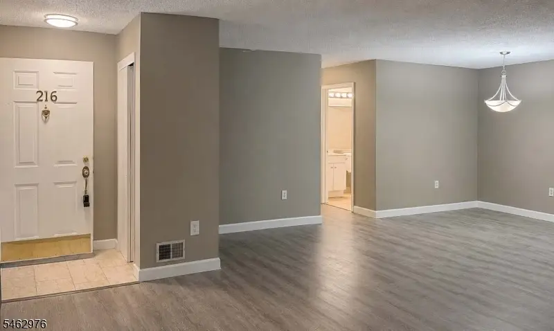 216 Sapphire Ln #216, Franklin Park, NJ 08823 - #3