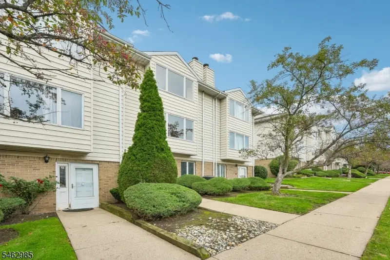 33 Aycrigg Ave, Passaic, NJ 07055 - #2