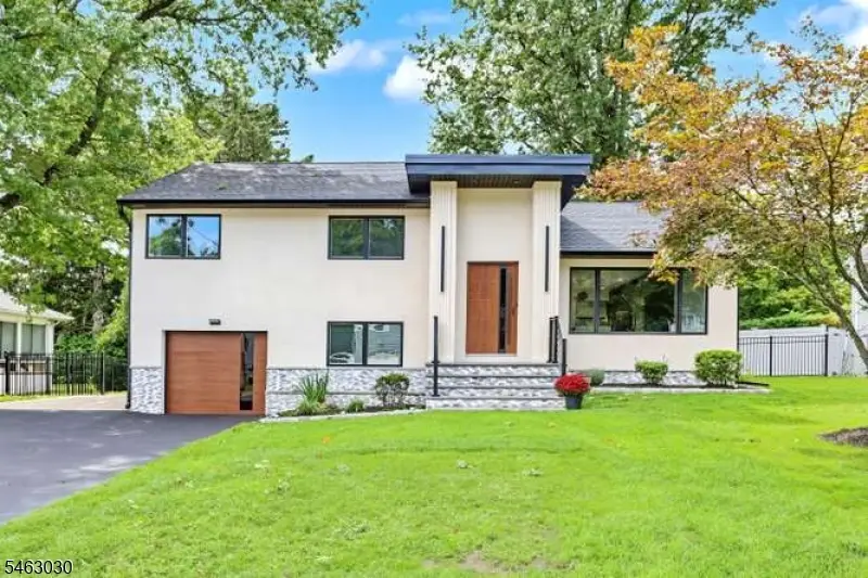 38-28 Brookside Ave, Fair Lawn, NJ 07410 - #1
