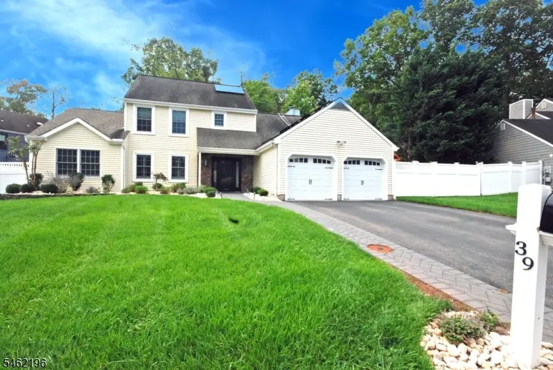 39 Susquehanna Trl, Branchburg, NJ 08876 - #1