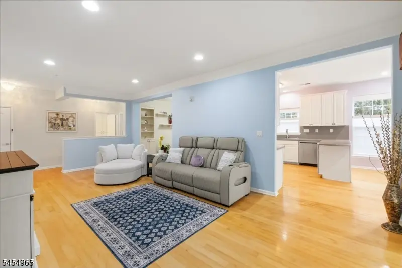 2101 Neville Ct, Franklin, NJ 08873 - #3