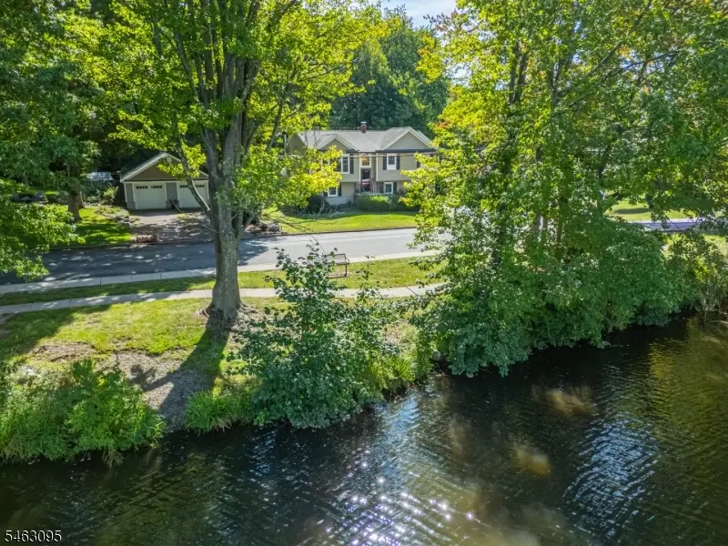 33 Lakeside Ave, Bloomingdale, NJ 07403 - #2