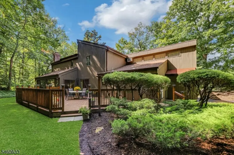 100 Cheshire Ln, Ringwood, NJ 07456 - #3