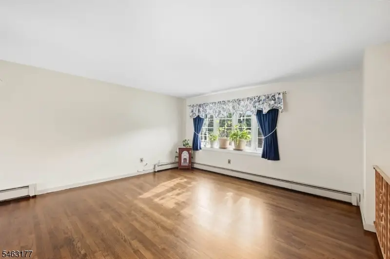 5 Canal St, Roxbury, NJ 07852 - #3
