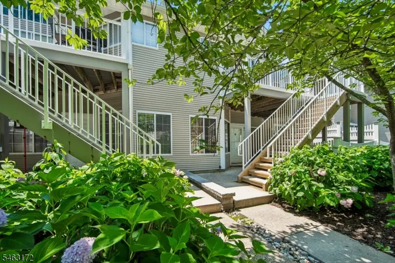 92 Ashley Court, The Hills, NJ 07921 - #3