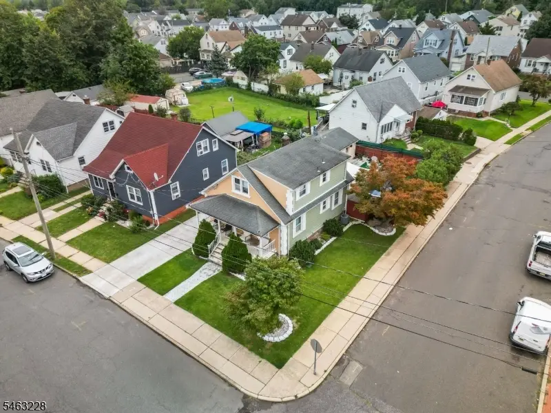 18 W Grochowiak St, South River, NJ 08882 - #2