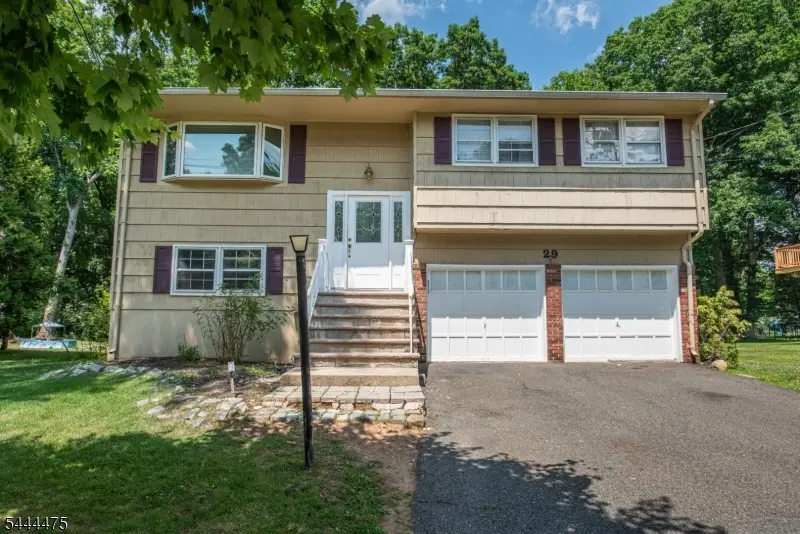 29 Downstream Dr, Flanders, NJ 07836 - #1