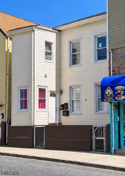 288 Totowa Ave, Paterson City, NJ 07502