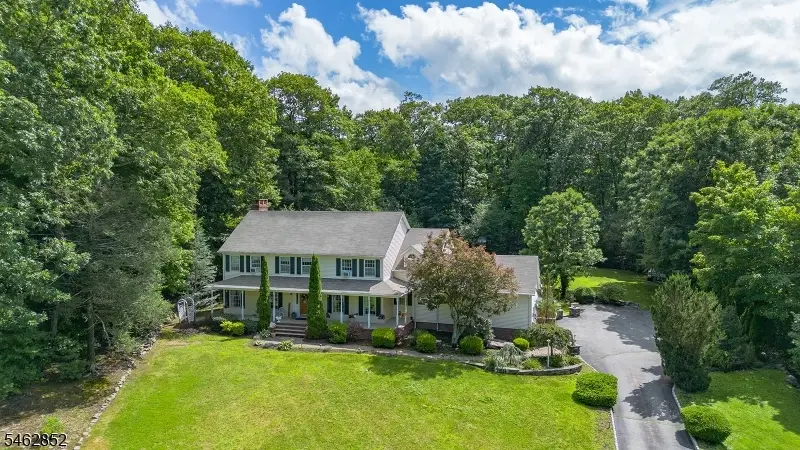 8 Alpine Ridge Rd, West Milford, NJ 07480 - #2