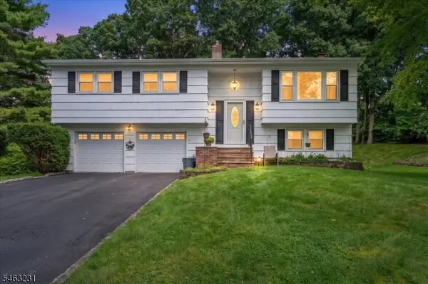 75 Fawn Ridge Dr, Long Hill Twp., NJ 07946