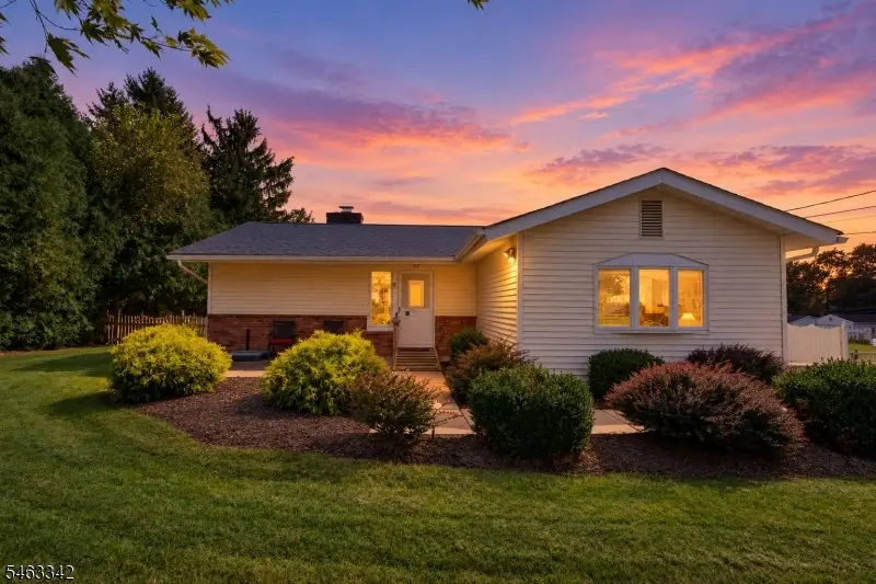 8 Fern Ave, Hamburg, NJ 07419 - #1