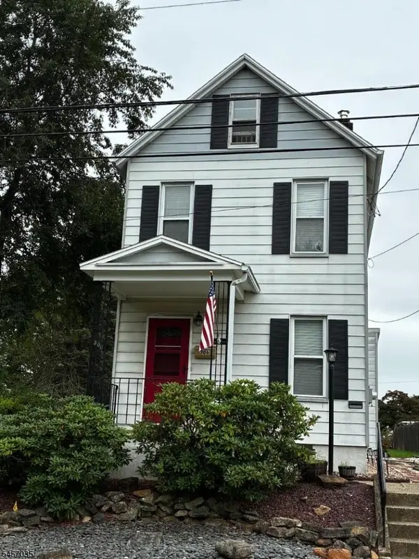 306 Aurora St, Lopatcong Twp., NJ 08865