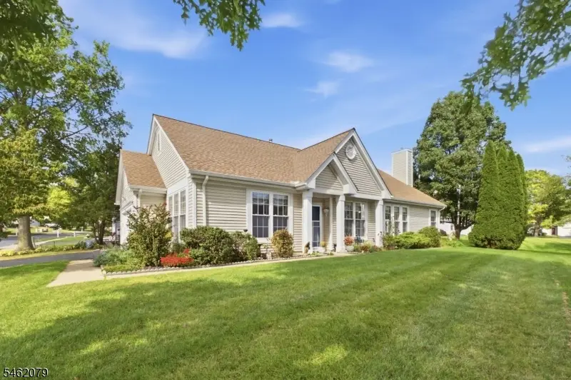 10 Stafford Ln, Brookfield, NJ 07823 - #1