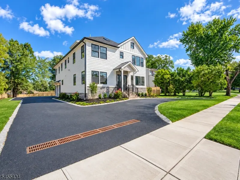 314 Madison Hill Rd, Clark, NJ 07066 - #2