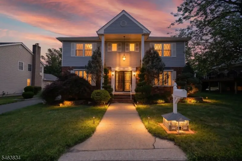 100 Howell Ave, Woodbridge, NJ 08863 - #1