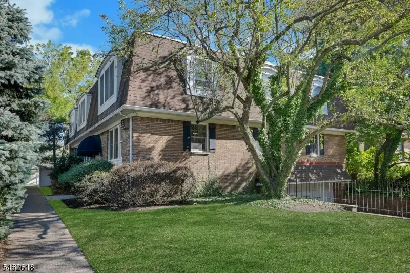 301 Claremont Ave #3, Montclair, NJ 07042 - #1