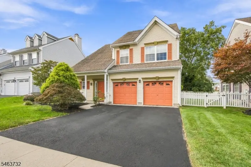 15 Champlain Way, Franklin Park, NJ 08823 - #2