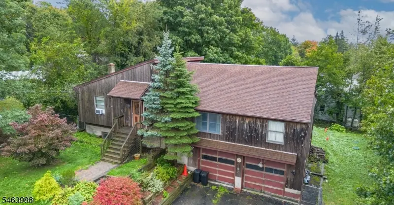 23 Glenridge Rd, Upper Greenwood Lake, NJ 07421 - #3