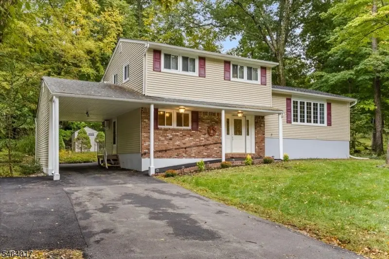 38 Old Coach Rd, Vernon, NJ 07462 - #1