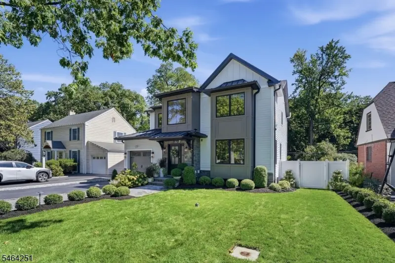 11 Marquette Rd, Upper Montclair, NJ 07043 - #3