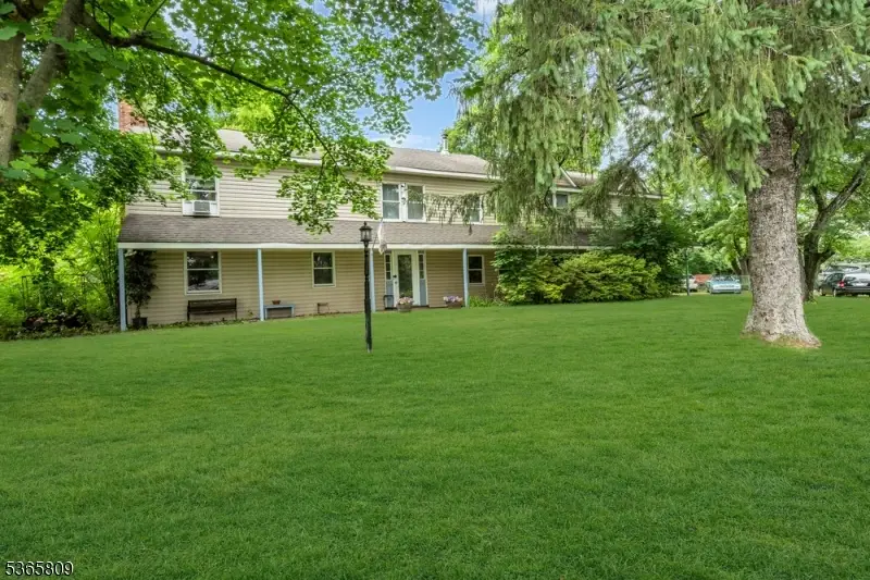 9 Mueller Lane, Broadway, NJ 07882 - #1