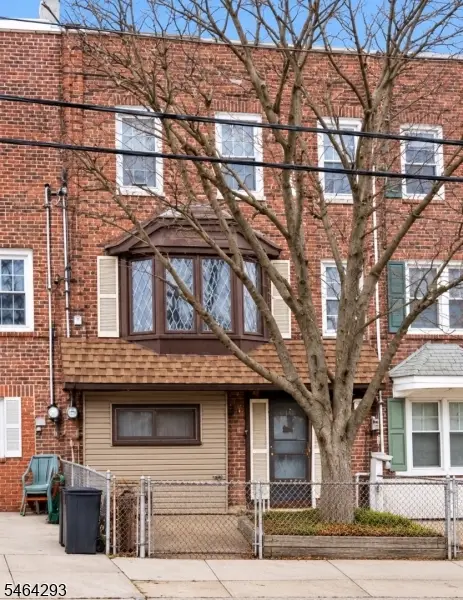 71 E 3rd St, Bayonne City, NJ 07002