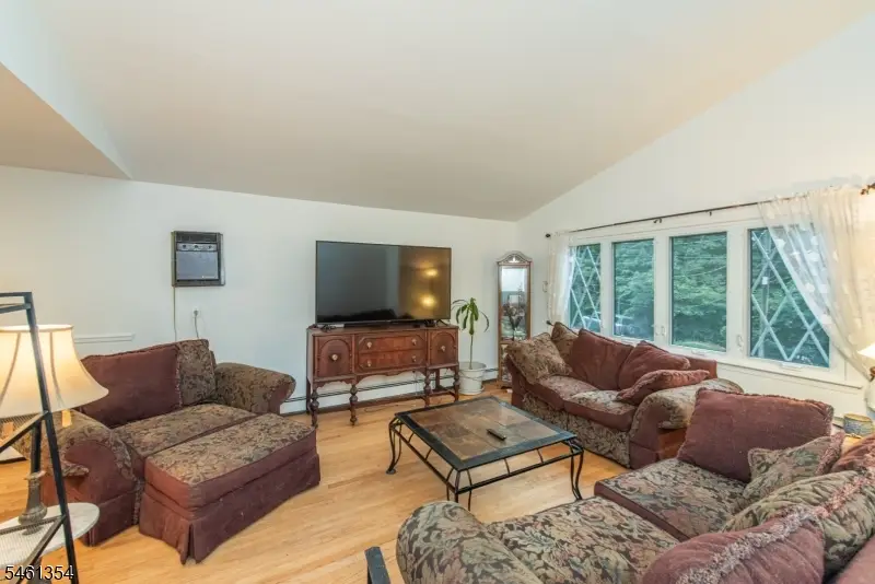 568 Stanley Pl, Mount Arlington, NJ 07850 - #3