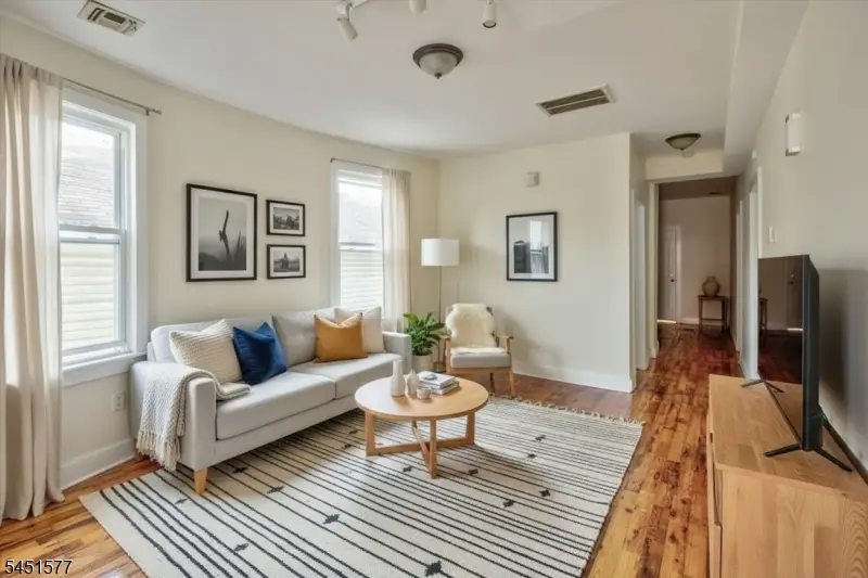 225 S 10th St, Newark, NJ 07107 - #3