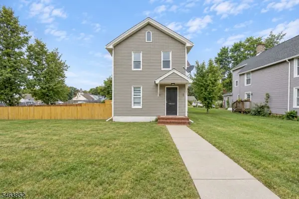 54 Main St, Ogdensburg Boro, NJ 07439