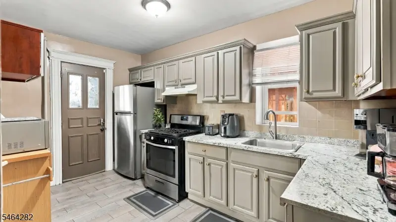 12 Church Pl, East Orange, NJ 07017 - #3