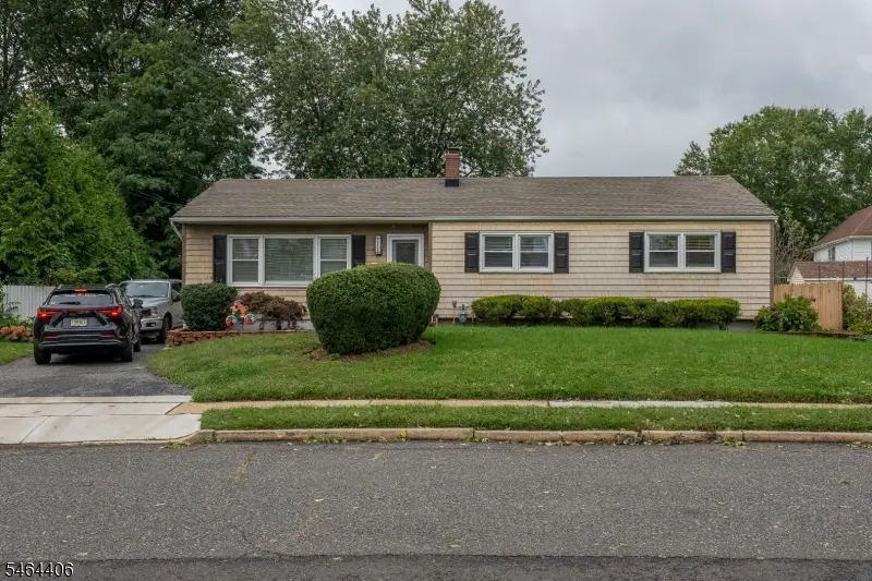 25 Lawrence Pl, Freehold, NJ 07728 - #2