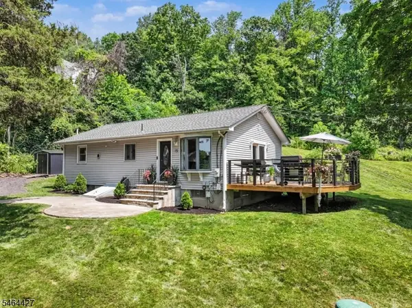 15 Phlox Ter, Vernon Twp., NJ 07418