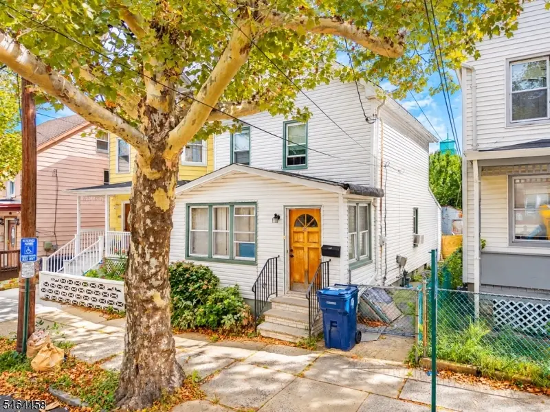 450 Mechanic St, Perth Amboy, NJ 08861 - #1