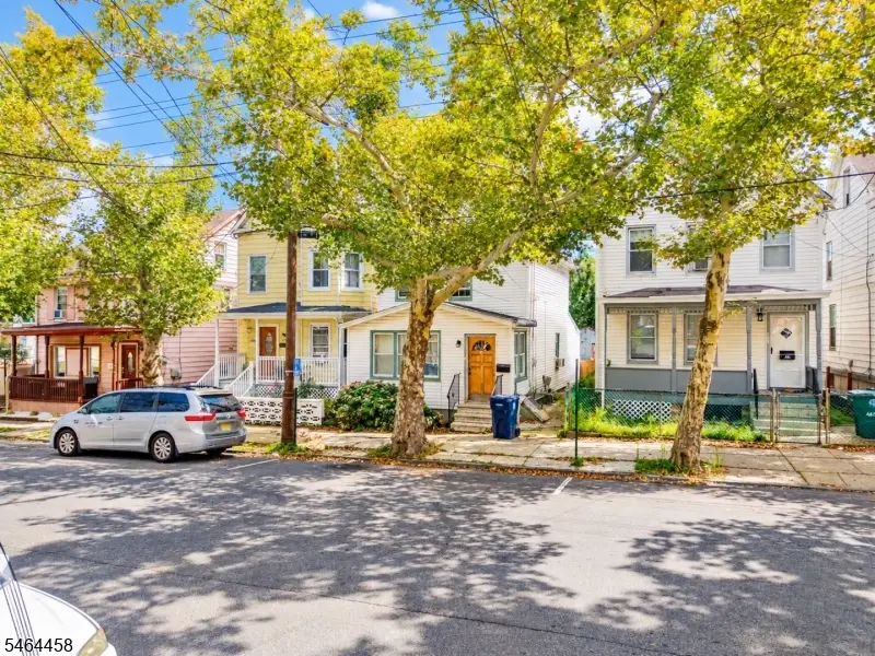 450 Mechanic St, Perth Amboy, NJ 08861 - #3