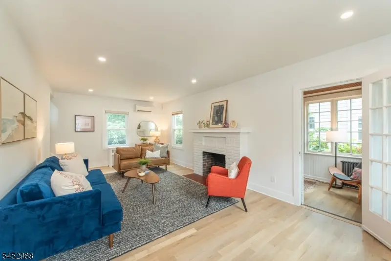 22 Euclid Pl, Montclair, NJ 07042 - #3
