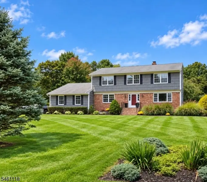 5 Fleming Ct, Washington, NJ 07853 - #1