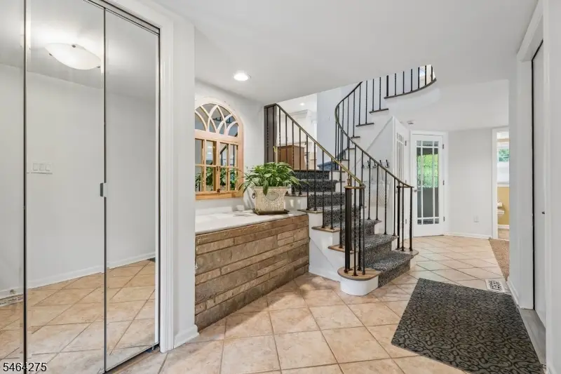46 Rogers Ave, Berkeley Heights, NJ 07922 - #3