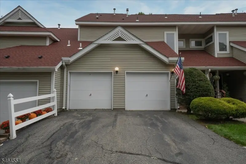26 Red Oak Ter, Oak Ridge, NJ 07438 - #1